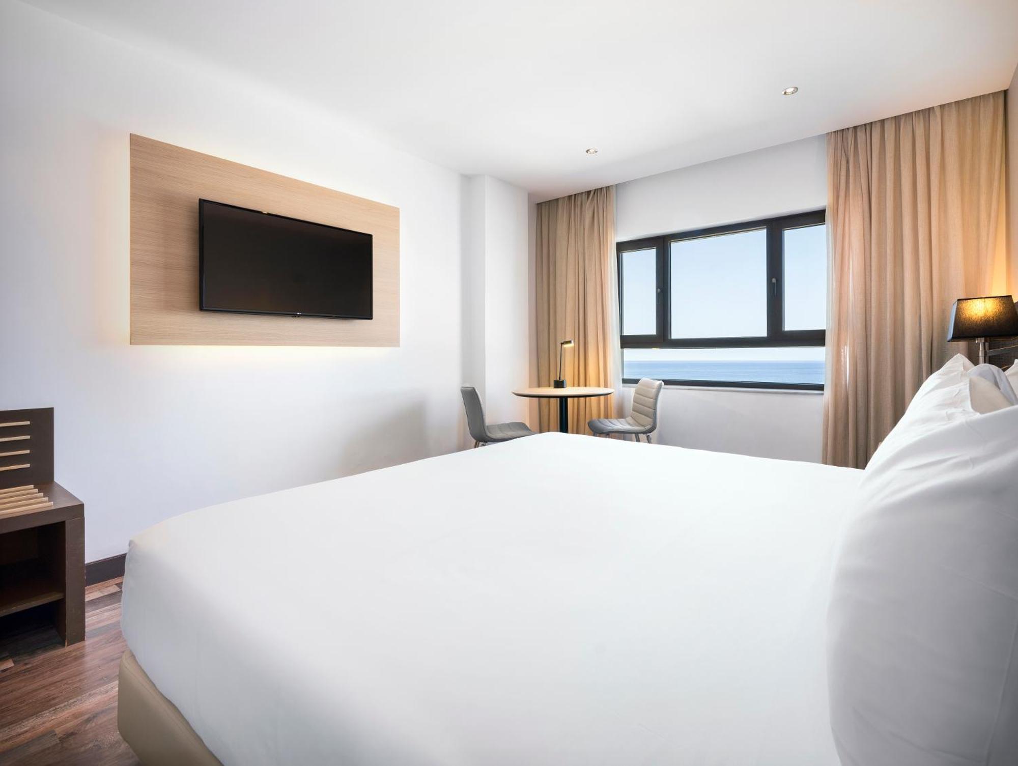 Hotel Cadiz Paseo Del Mar, Affiliated By Melia מראה חיצוני תמונה