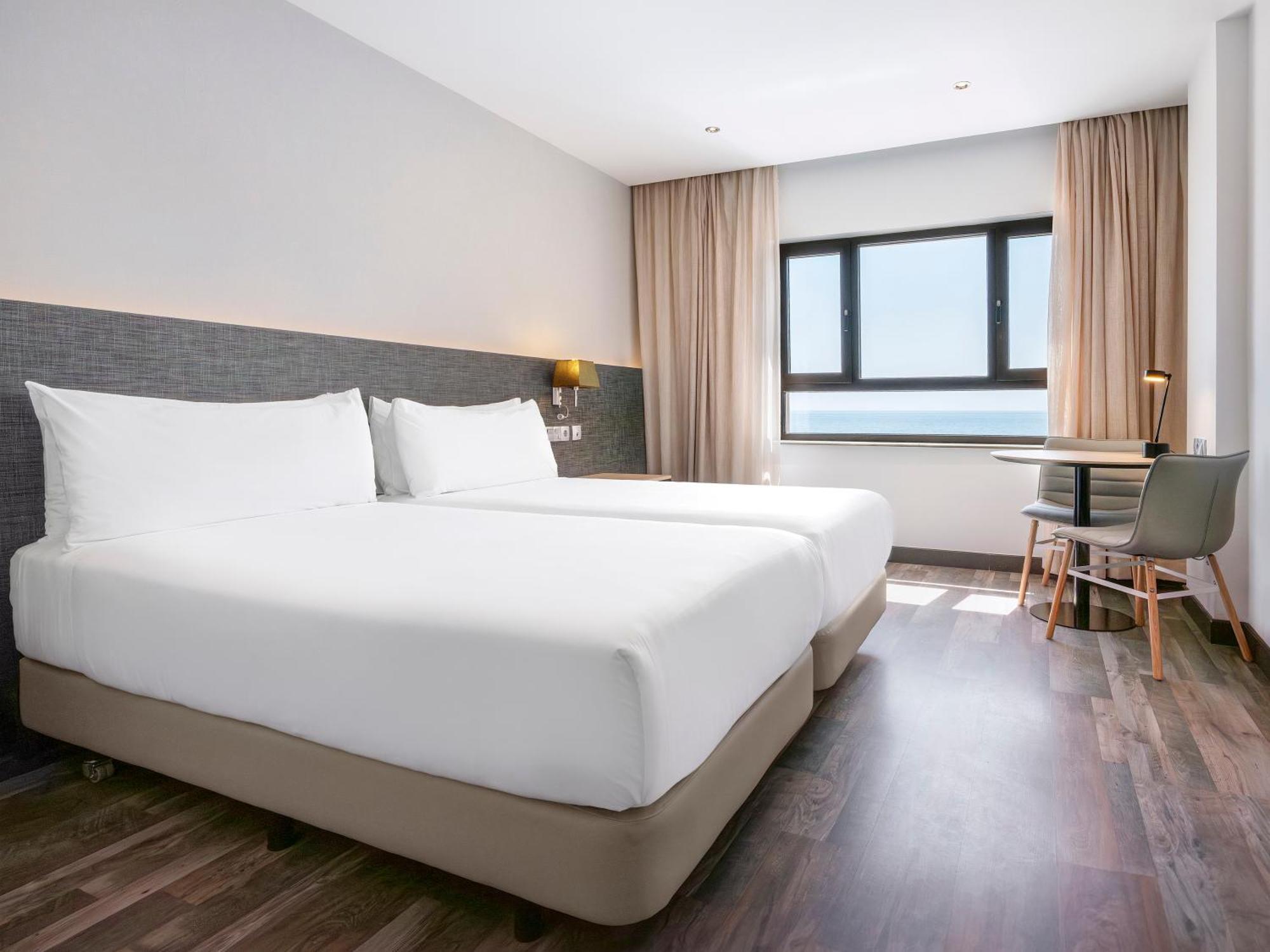 Hotel Cadiz Paseo Del Mar, Affiliated By Melia מראה חיצוני תמונה