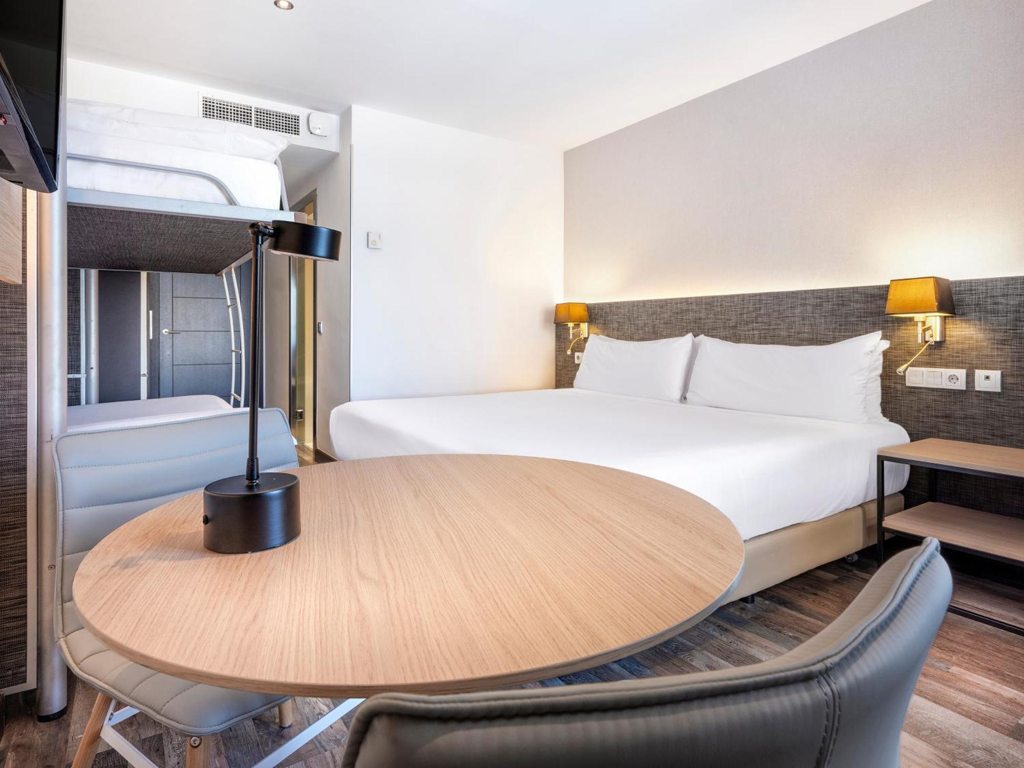 Hotel Cadiz Paseo Del Mar, Affiliated By Melia מראה חיצוני תמונה