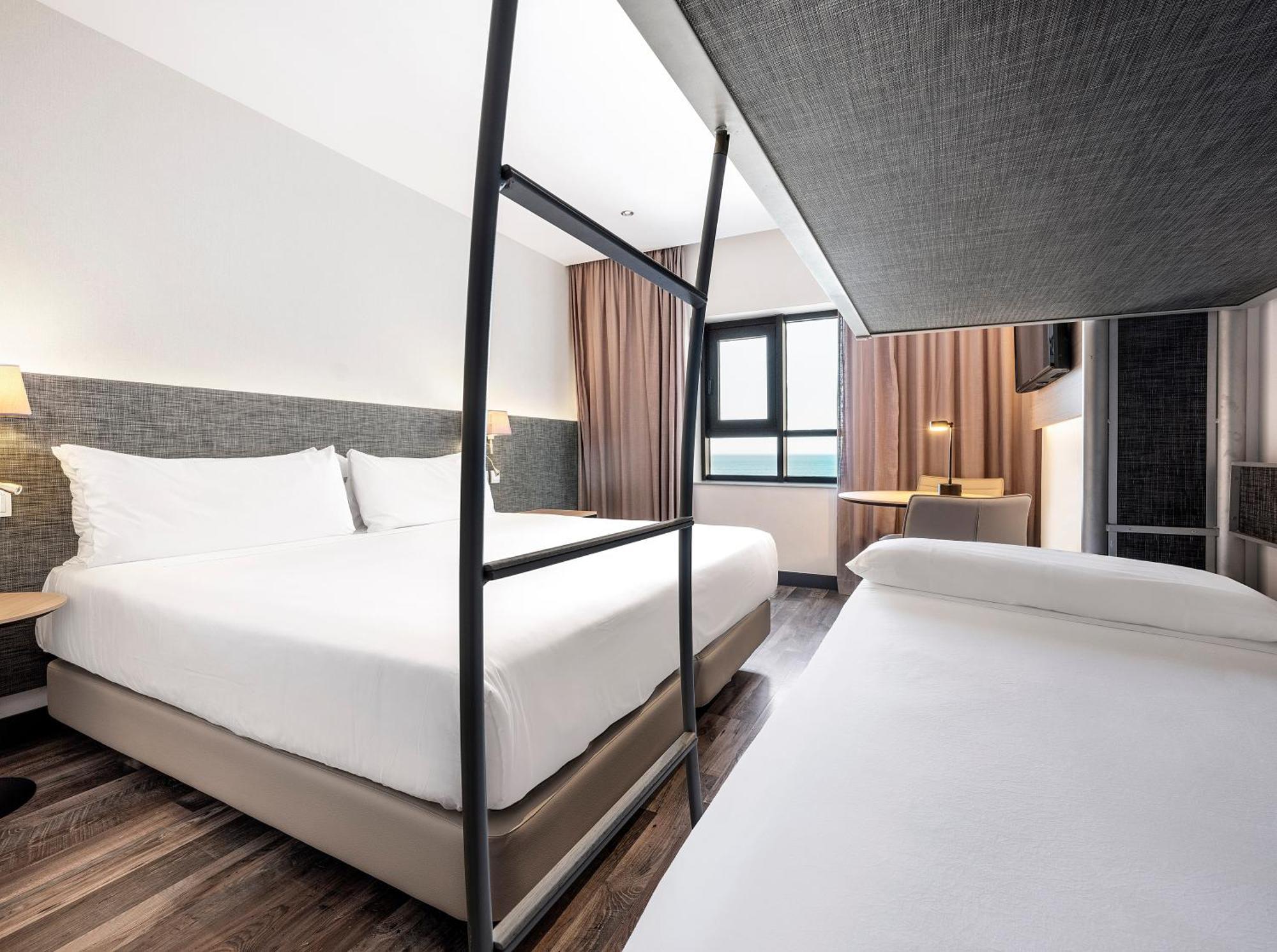 Hotel Cadiz Paseo Del Mar, Affiliated By Melia מראה חיצוני תמונה