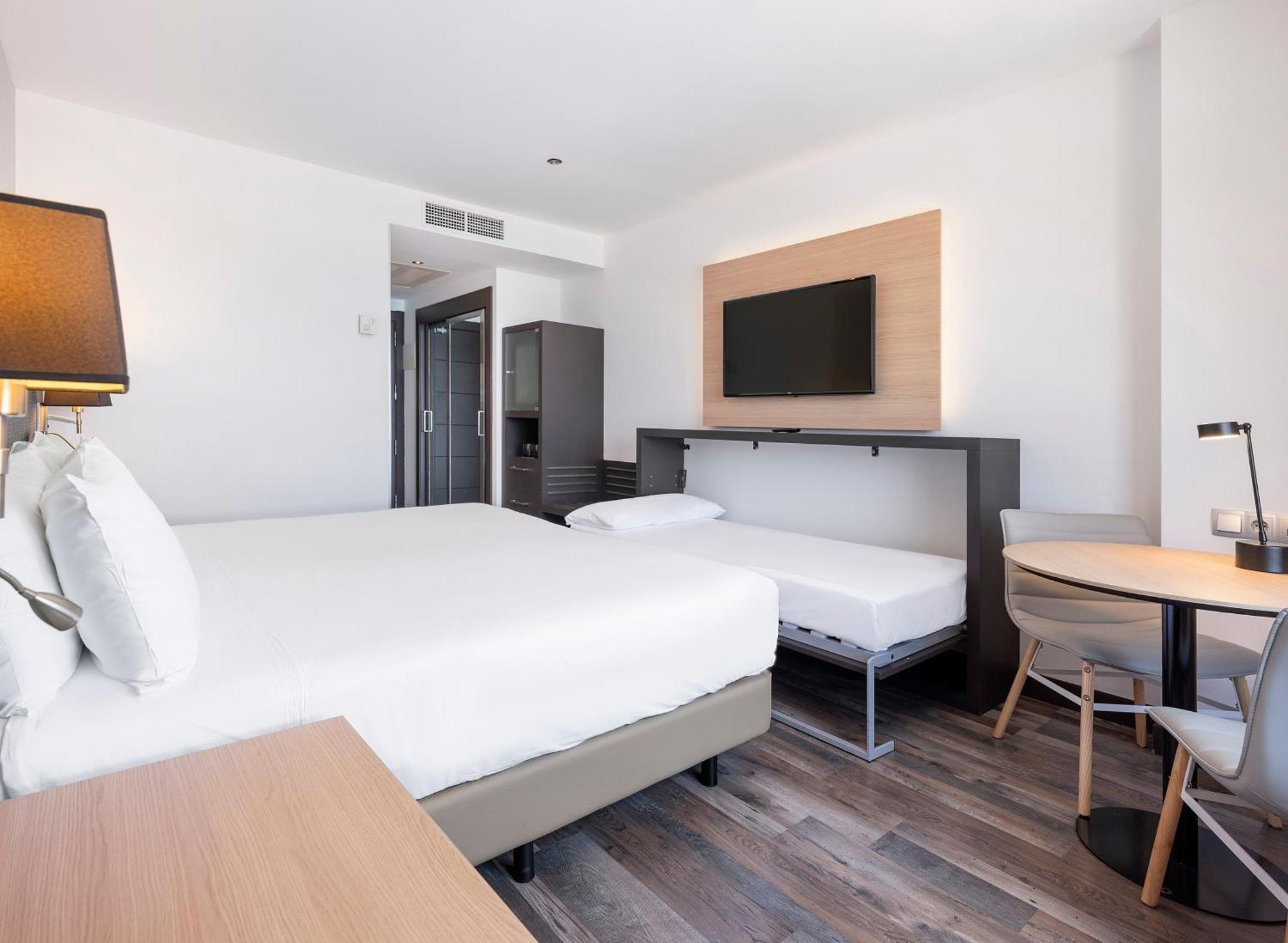 Hotel Cadiz Paseo Del Mar, Affiliated By Melia מראה חיצוני תמונה
